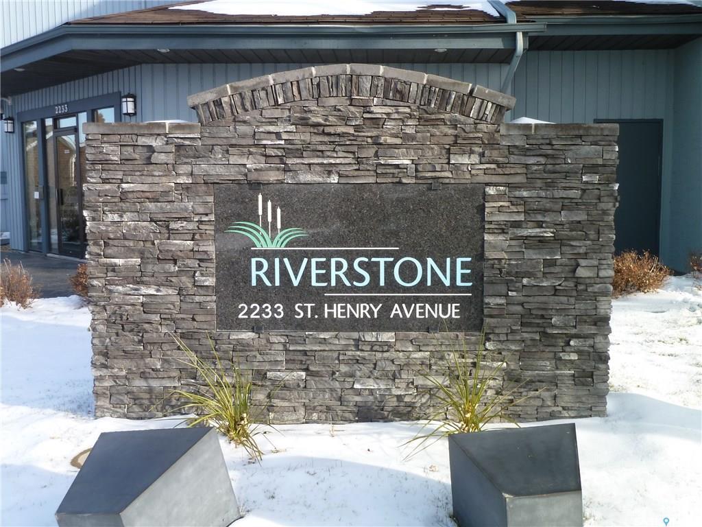 2233 St Henry Avenue - Photo 1