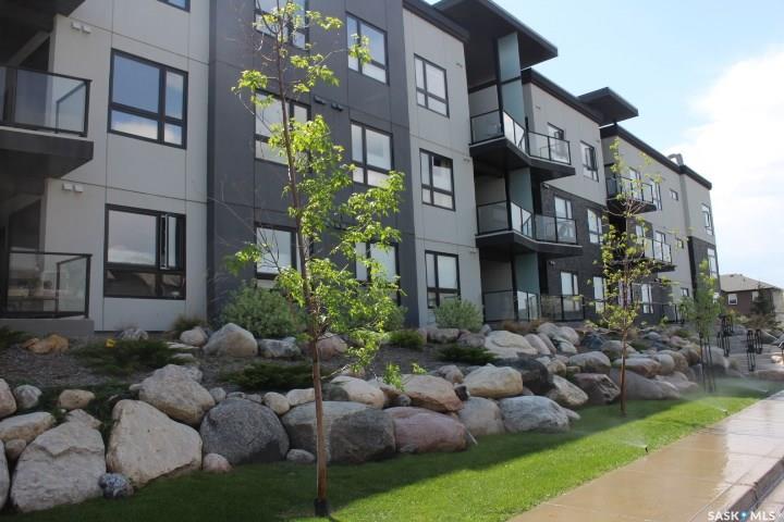 225 Maningas Bend - Photo 1