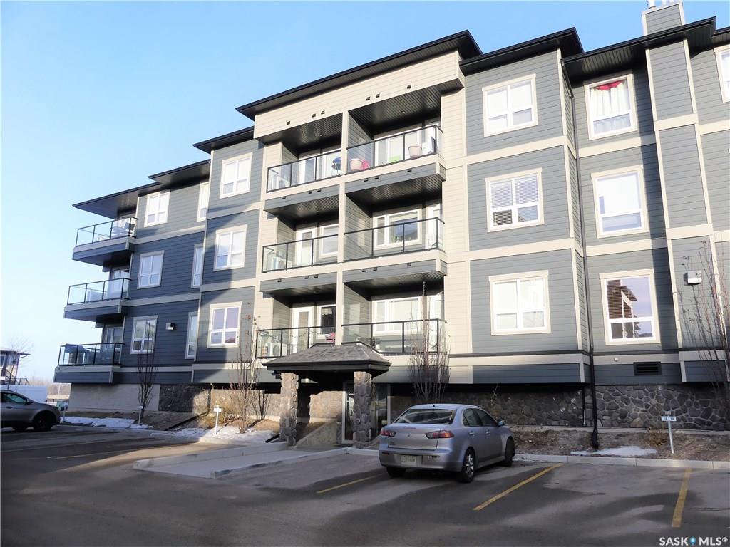 112 Willis Crescent - Photo 1