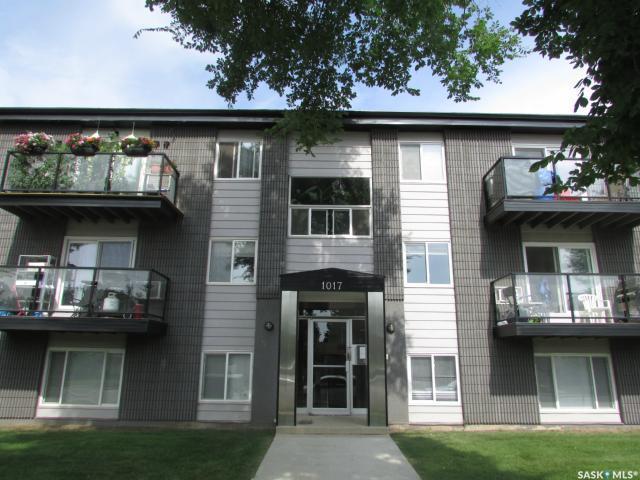 1017 Northumberland Avenue - Photo 1