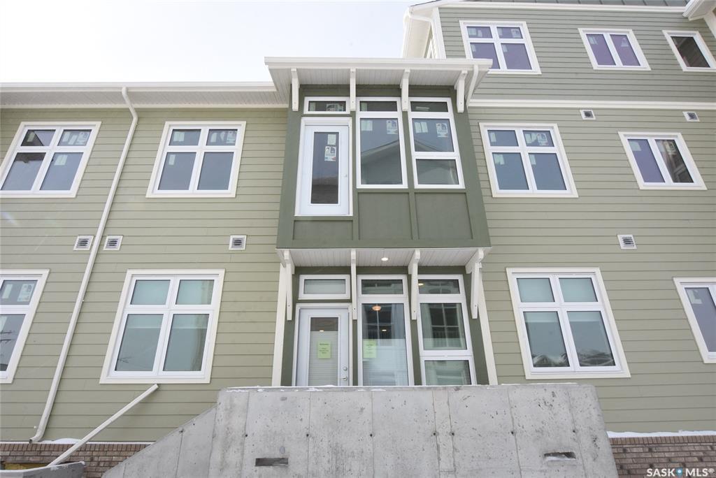 1625 Badham Boulevard - Photo 1