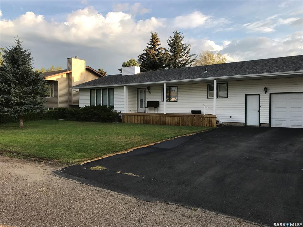 332 Westview Drive - Photo 1