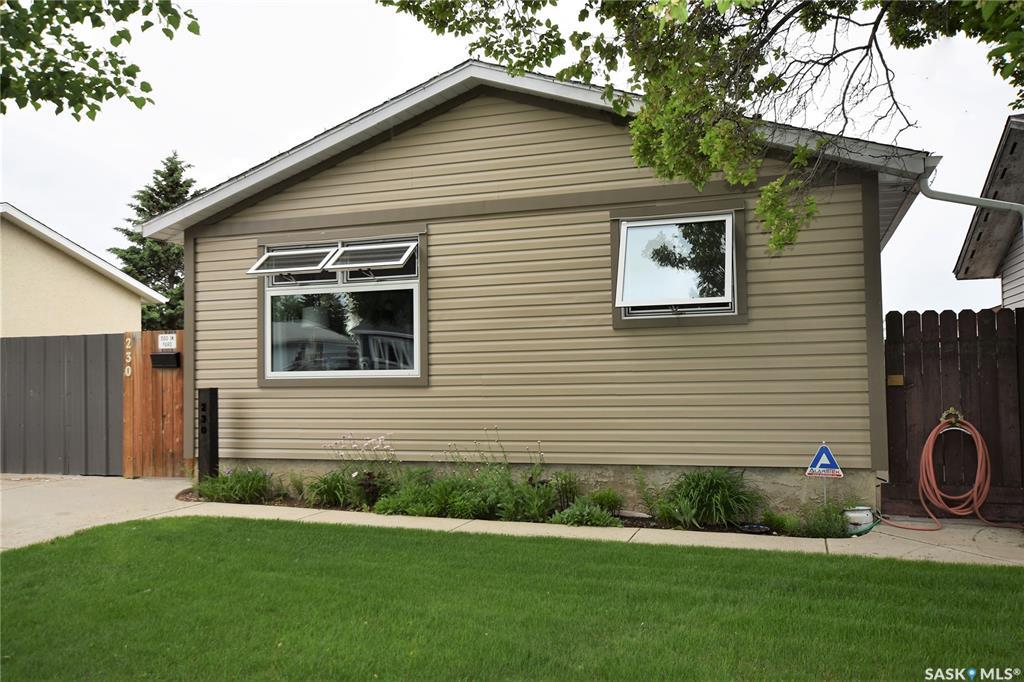 230 Lloyd Crescent - Photo 1