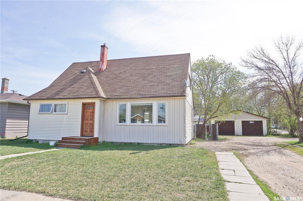 229 Mctavish Street - Photo 1