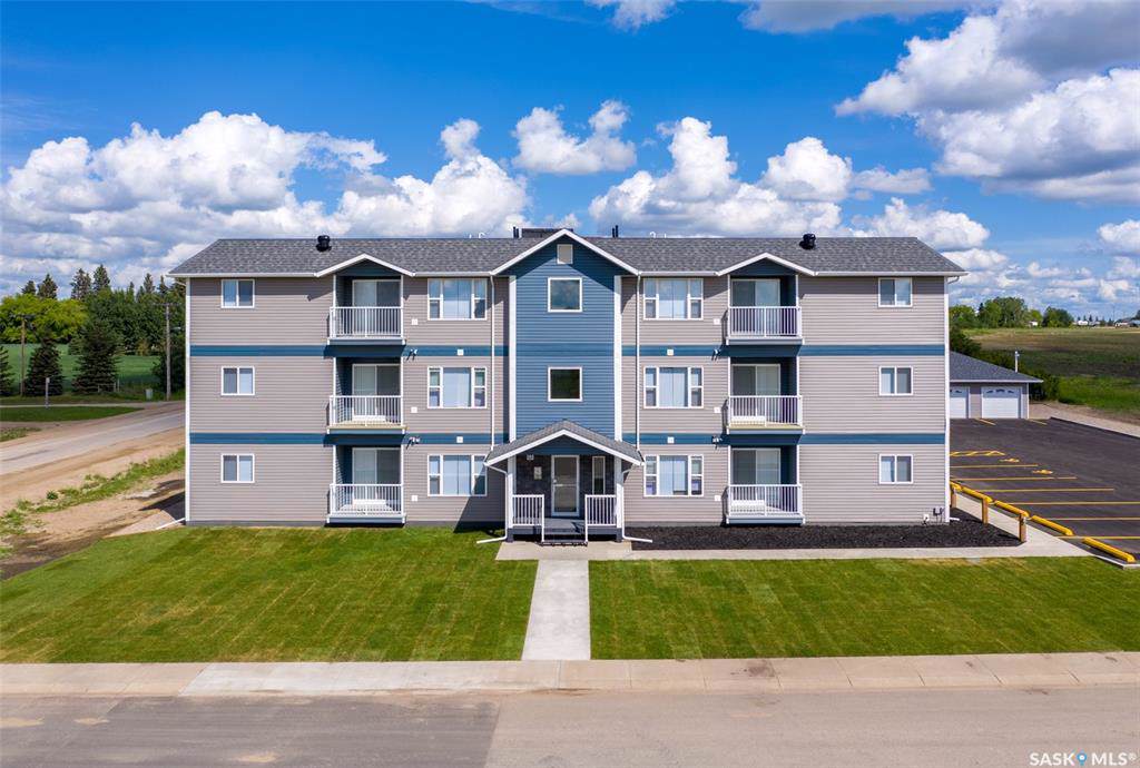 615 2nd Avenue - Photo 1