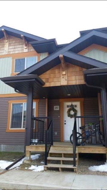 880 5th Street - Photo 1