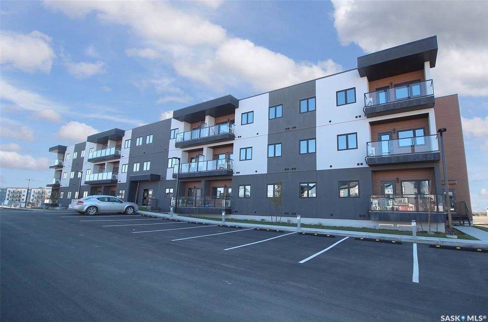 720 Baltzan Boulevard - Photo 1