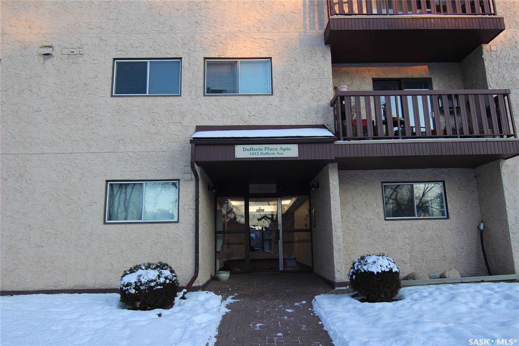 1015 Dufferin Avenue - Photo 1