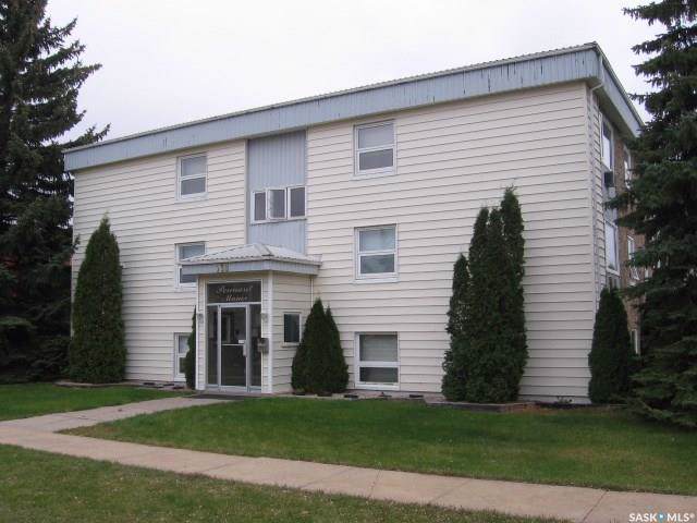 738 5th Street - Photo 1