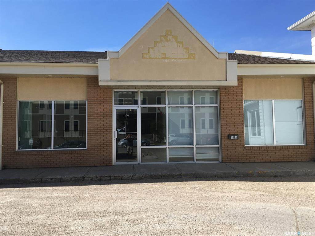 109 Ominica Street - Photo 1