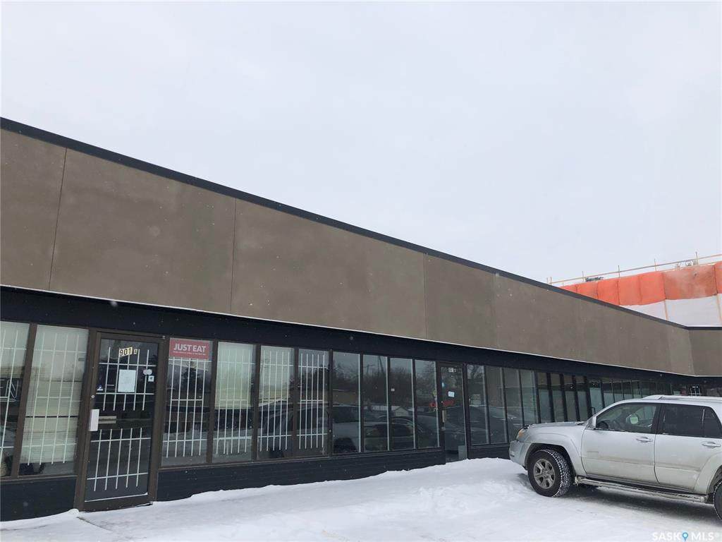 901 22nd Street - Photo 1