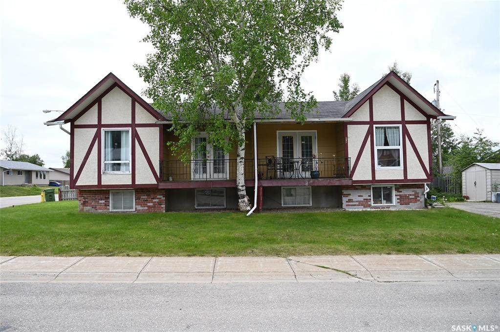 567 Cook Crescent - Photo 1