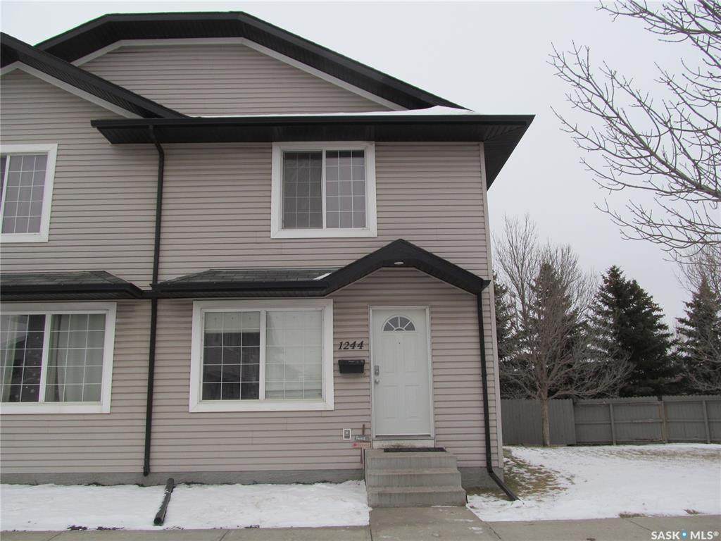 1244 Wessex Place - Photo 1