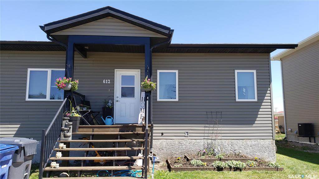 612 18th Street - Photo 1