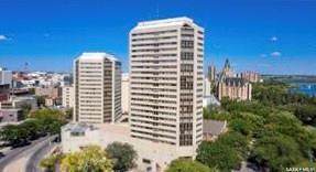 424 Spadina Crescent - Photo 1