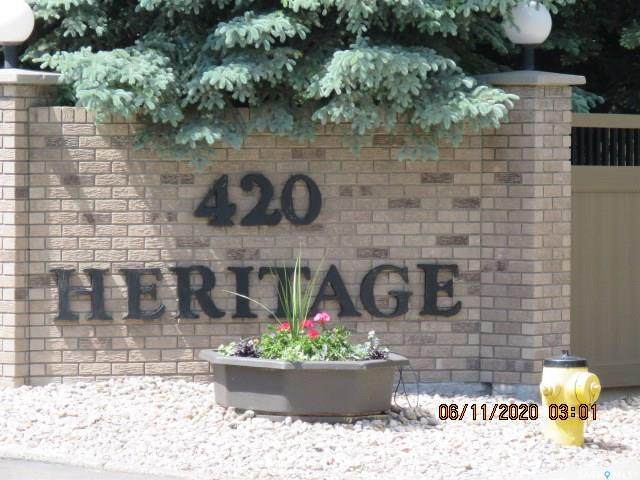 420 Heritage Crescent - Photo 1