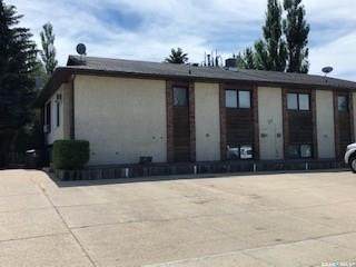 27 Thomson Drive - Photo 1