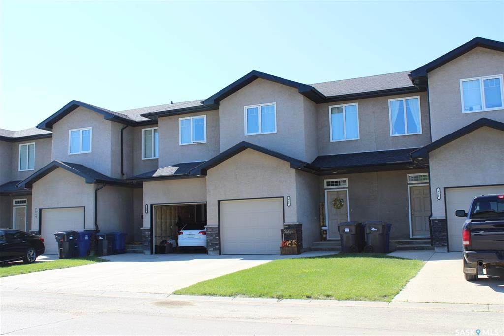 608 Barber Crescent - Photo 1