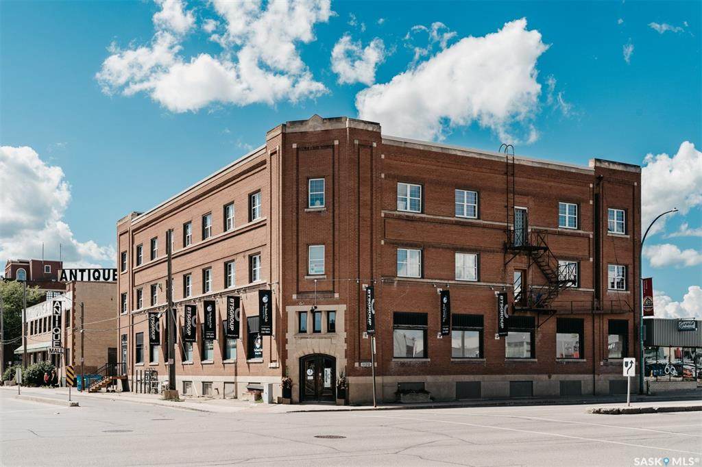 1170 Broad Street - Photo 1