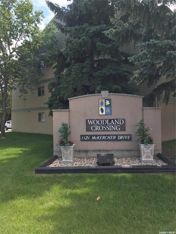 1121E Mckercher Drive - Photo 1