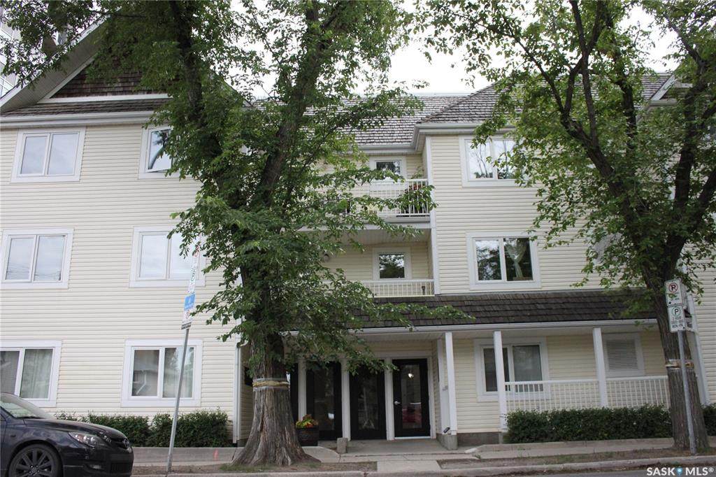 1867 15th Avenue - Photo 1