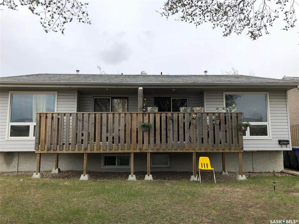 2342 Ross Crescent - Photo 1