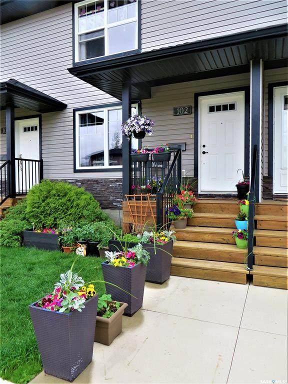 901 4th Street - Photo 1