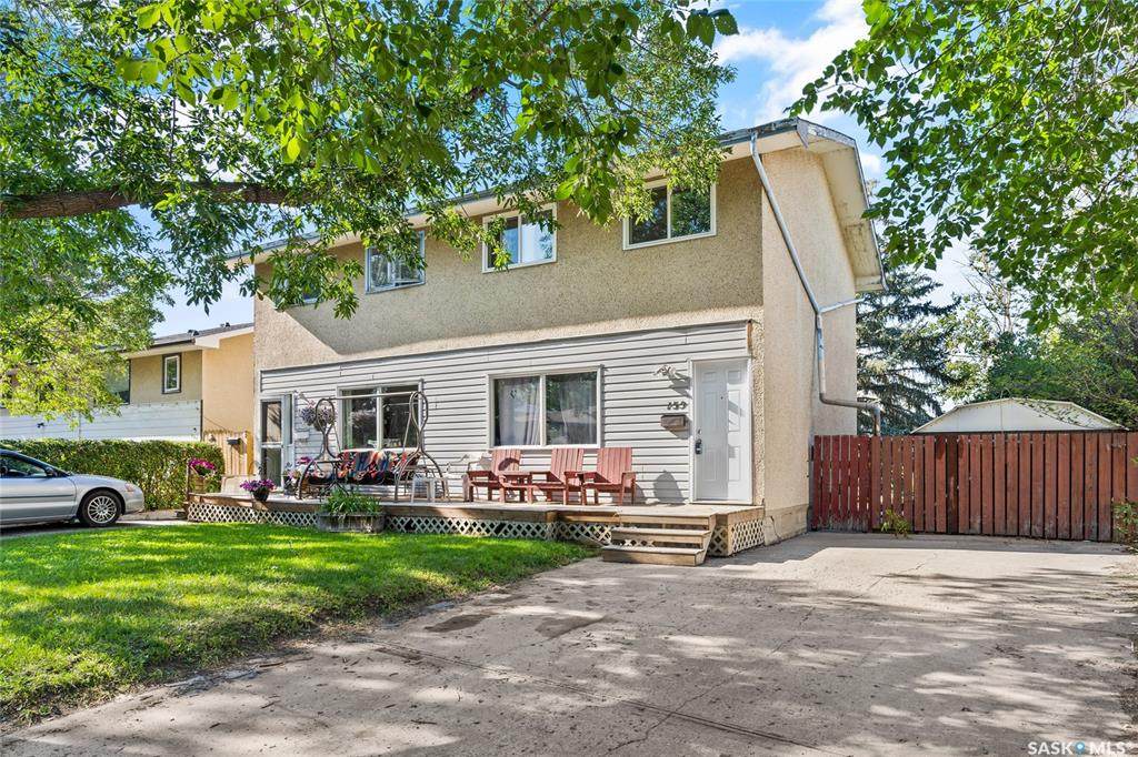 159 Rothwell Crescent - Photo 1