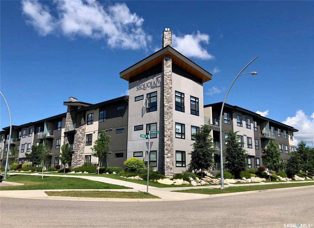 235 Evergreen Square - Photo 1