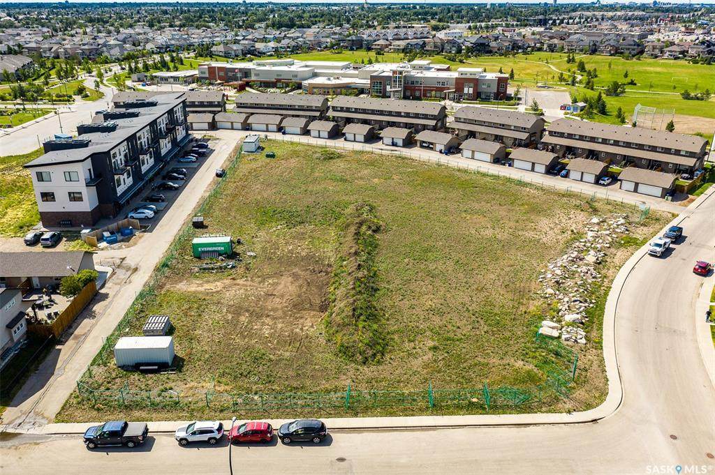 1115 Willowgrove Crescent - Photo 1