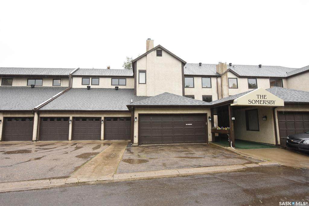 1002 Gryphons Walk - Photo 1