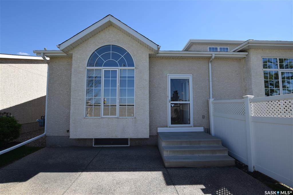 462 Perehudoff Crescent - Photo 1