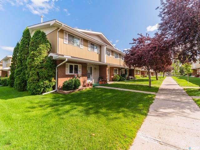 236 Plainsview Drive - Photo 1