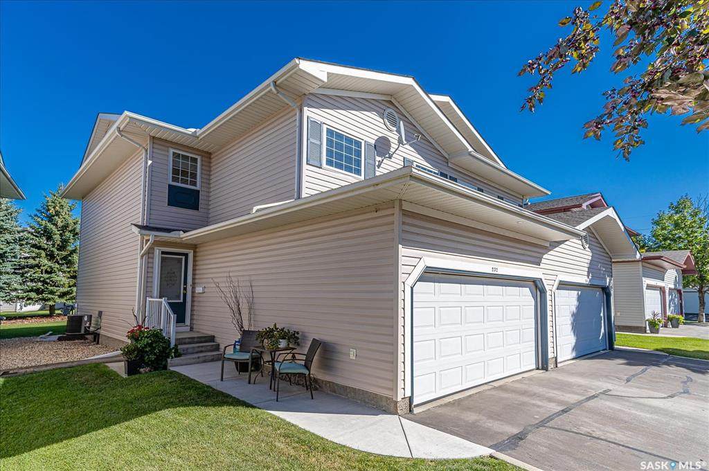 615 Kenderdine Drive - Photo 1