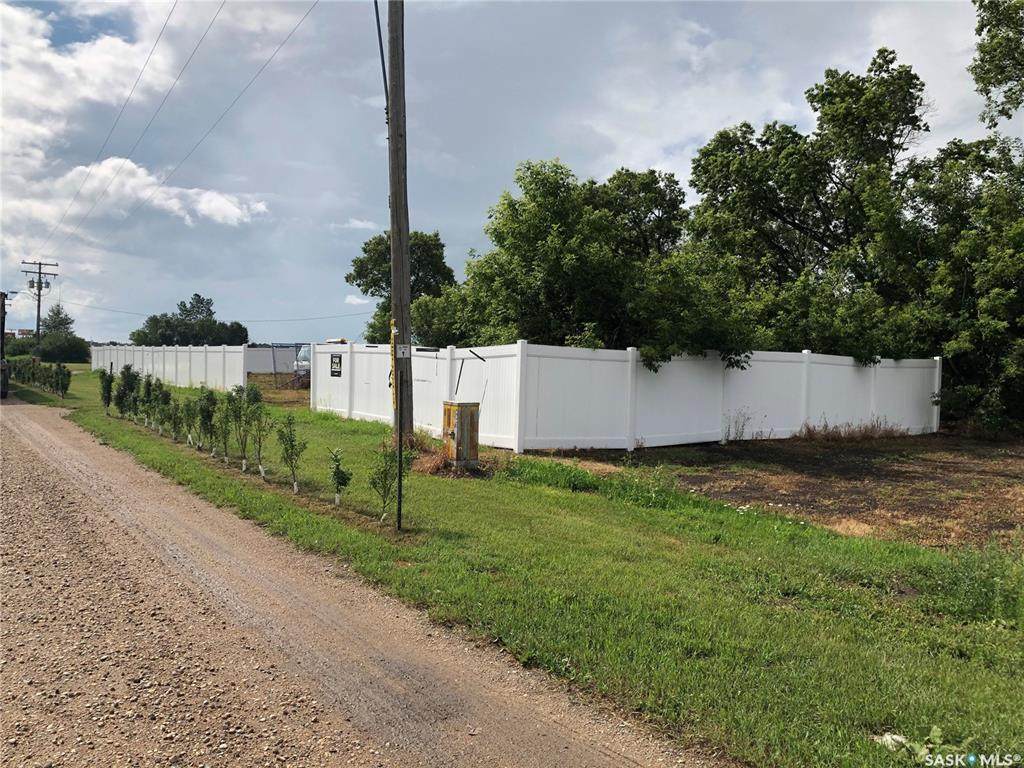 1 Railway Avenue - Photo 1