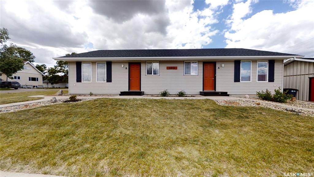 102 2nd Street - Photo 1