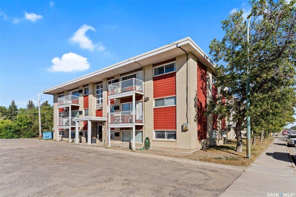 1811 8th Avenue - Photo 1
