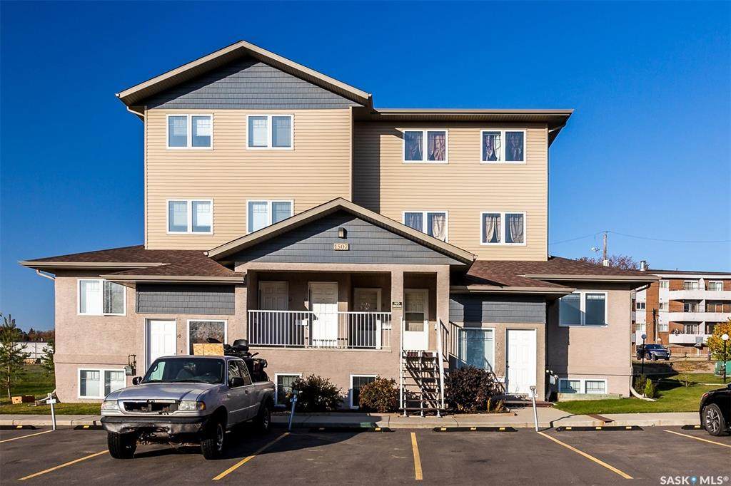 1507 19th Street - Photo 1