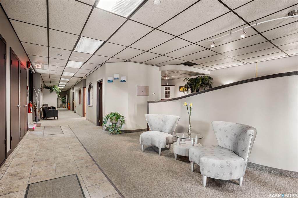 1540 Albert Street - Photo 1