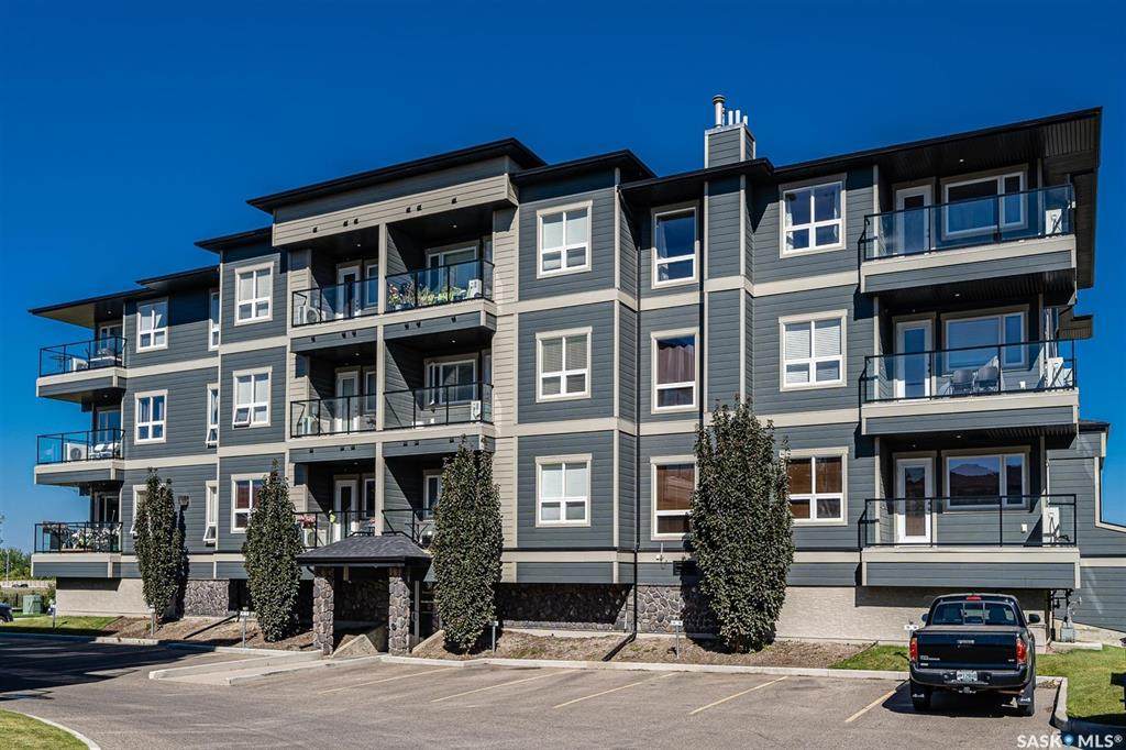 112 Willis Crescent - Photo 1