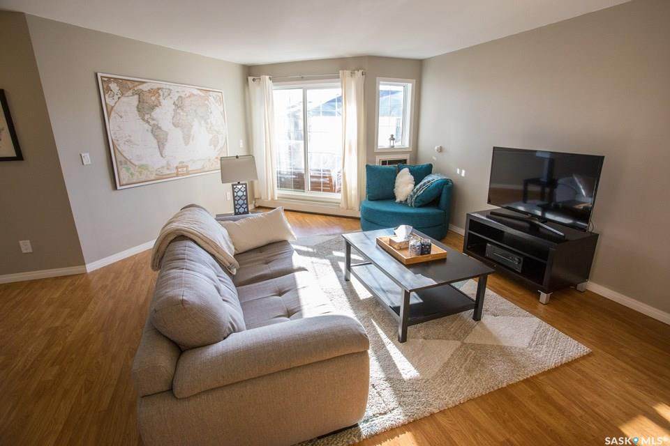 1012 Lansdowne Avenue - Photo 1