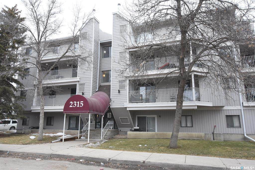 2315 Mcintyre Street - Photo 1