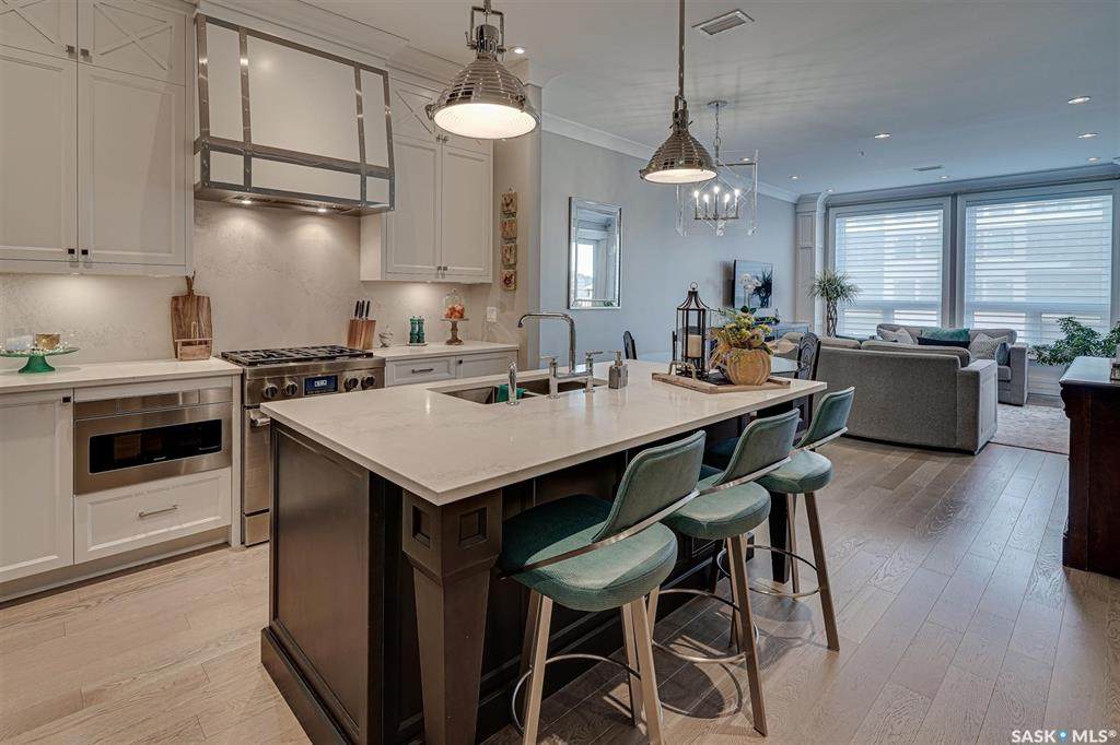 404 Cartwright Street - Photo 1