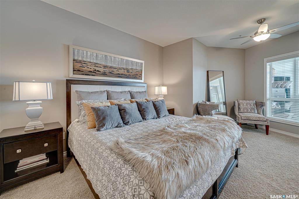 2710 Main Street - Photo 1