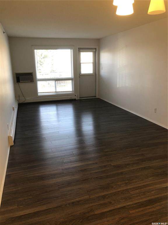 206 Pioneer Place - Photo 1