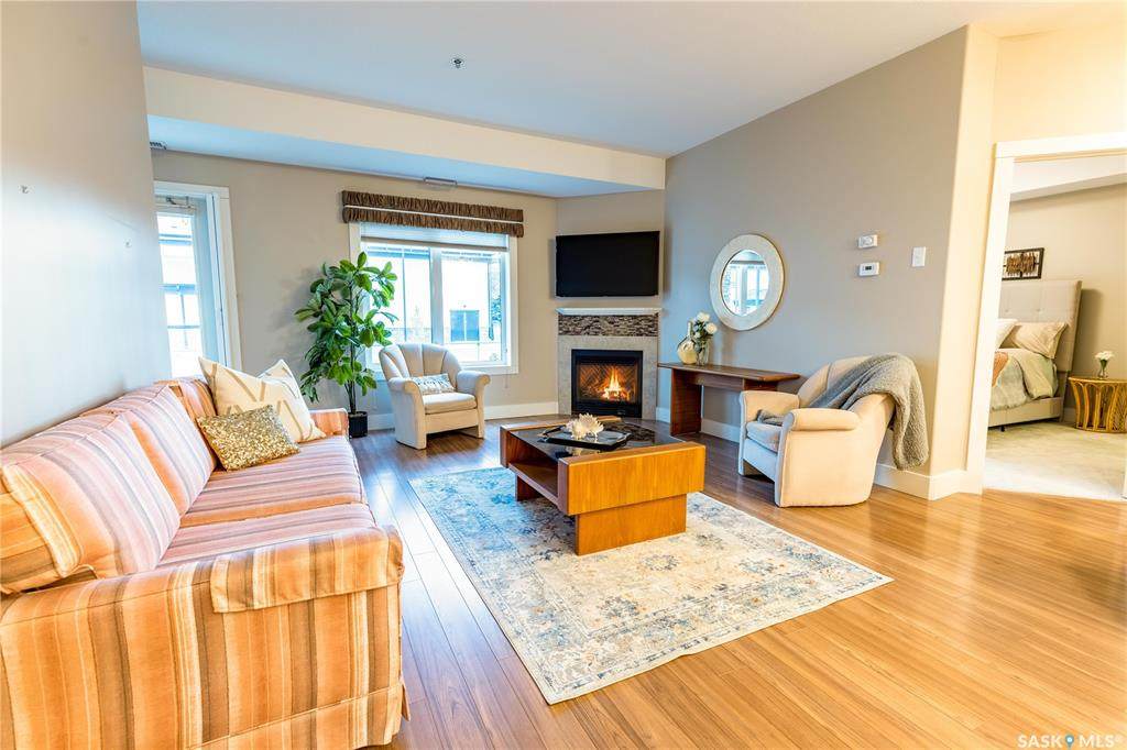 1010 Ruth Street - Photo 1