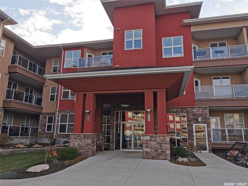 1035 Moss Avenue - Photo 1