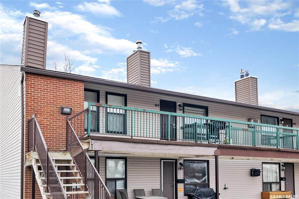 144 Gore Place - Photo 1