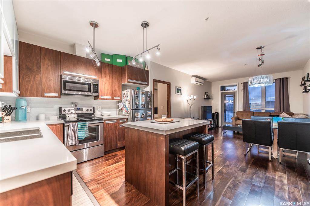 2101 Heseltine Road - Photo 1