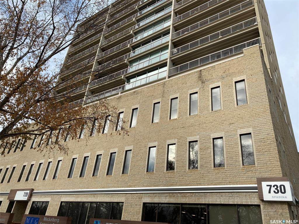 730 Spadina Crescent - Photo 1